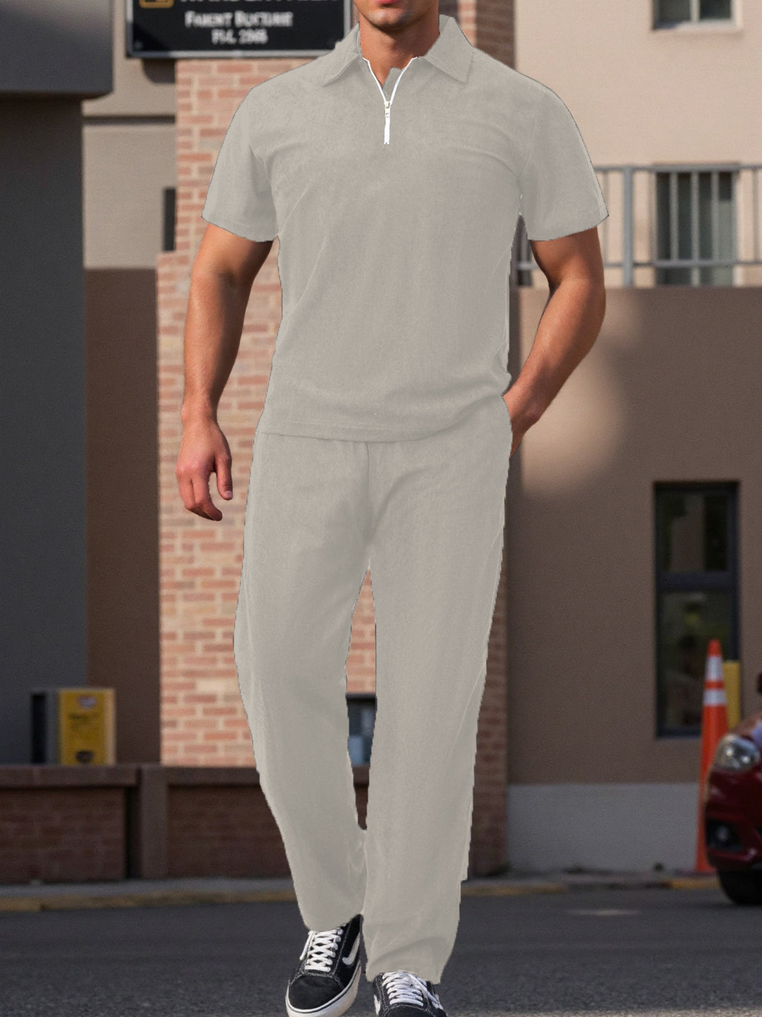 Herren modernes Freizeit Set mit hochwertigem Kurzarm-Polo und bequemen Jogginghosen Echoarchiv