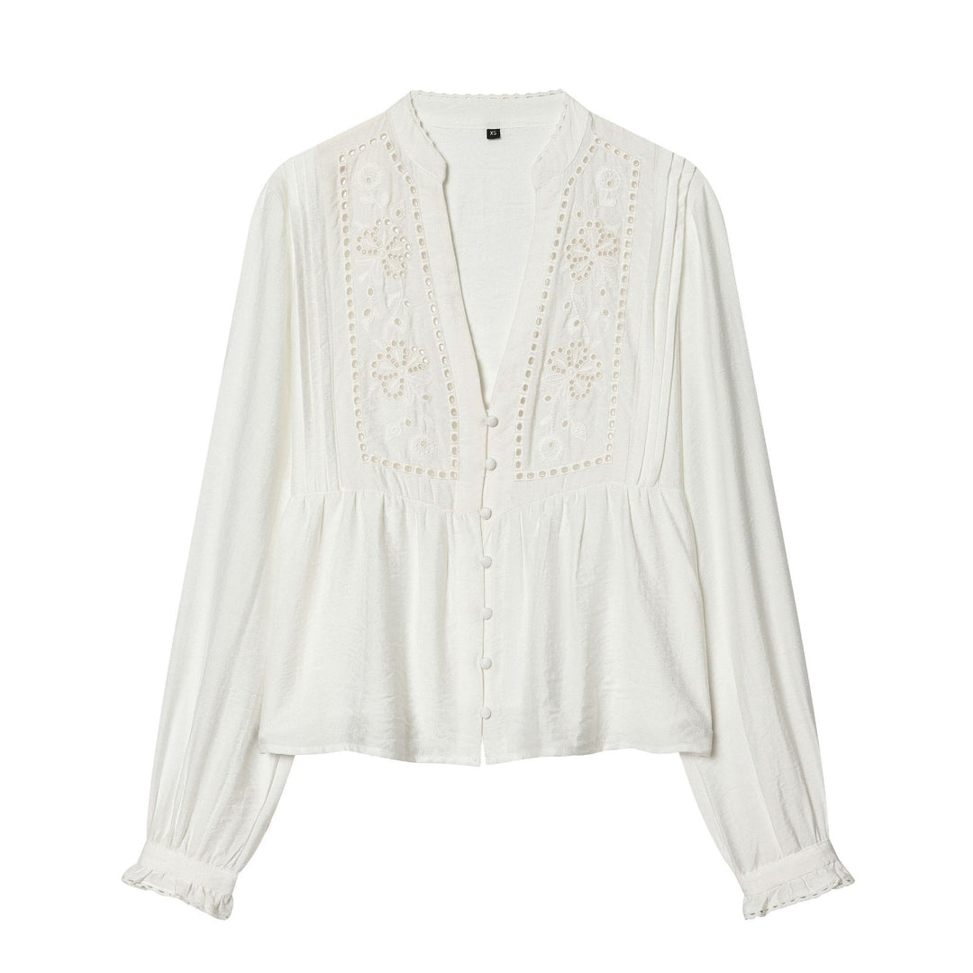 Damen leichte bestickte Baumwollbluse im Boho‑Stil mit Stehkragen, Zierknopfleiste und geraffter Empire‑Taille – Élovi