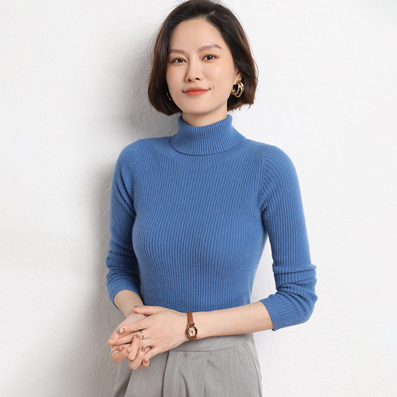 Damen Taillierter Feinstrick-Rollkragenpullover mit feiner Rippenstruktur und Kaschmir-Optik Echoarchiv