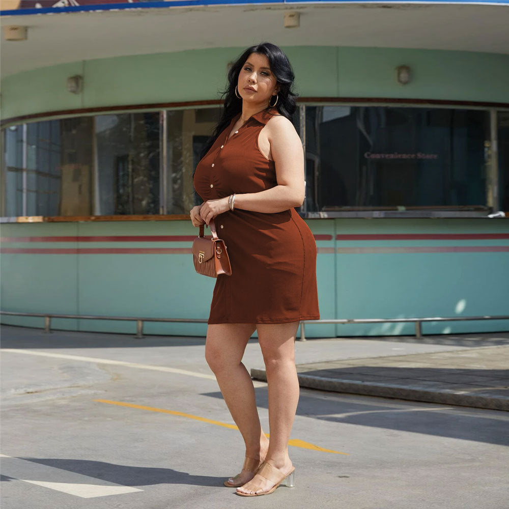 Damen Freizeitkleid mit Knopfdetails und figurbetontem Schnitt Echo Archiv