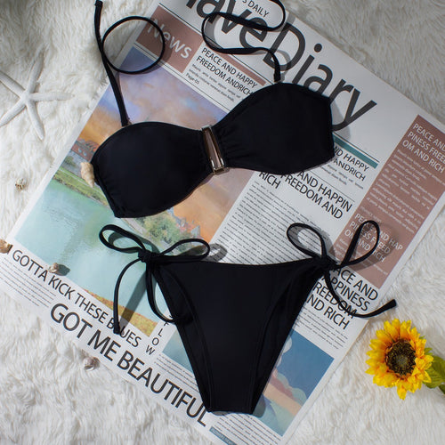 Damen Bandeau-Bikini mit verstellbaren Trägern und eleganten Detail Echo Archiv