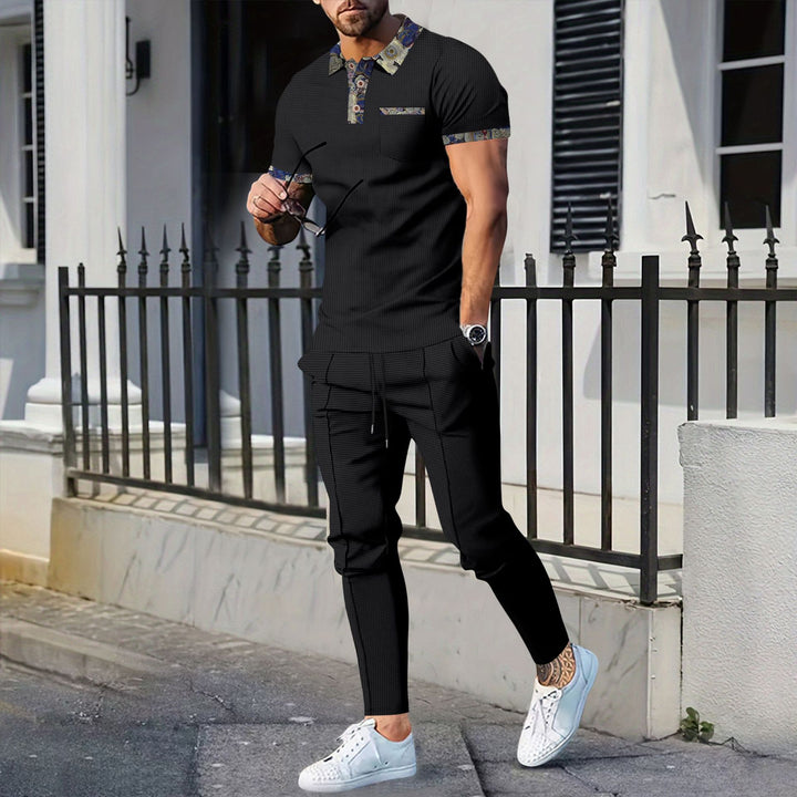 Herren elegantes Freizeitoutfit mit modischem Kragen und bequemer Passform Echoarchiv