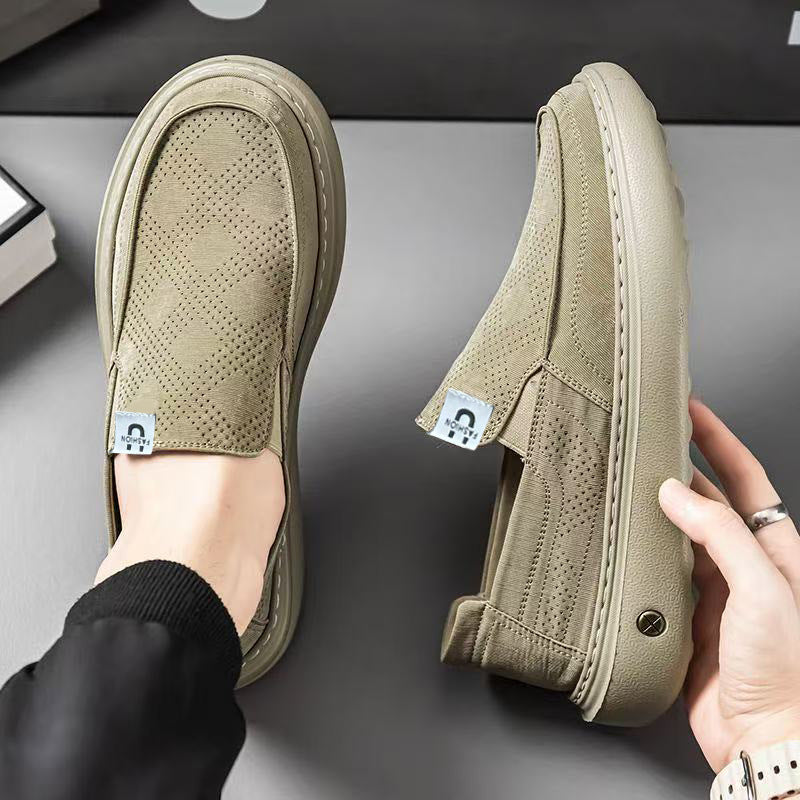 Herren Slip-On Plateau-Sneaker mit perforiertem Veloursleder und gepolstertem Komfortfußbett Echoarhiv – Norré