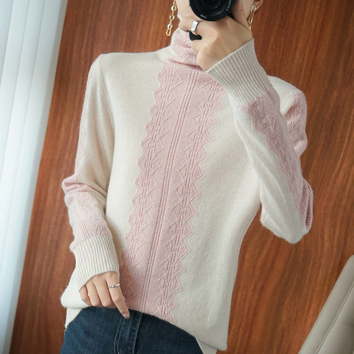Damen Premium-Rollkragenpullover aus Feinstrick mit zentrierter Ajour‑Zopfstruktur Echoarchiv
