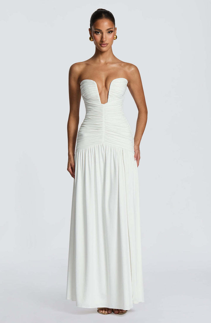 Damen Abendkleid mit tiefem V-Ausschnitt und eleganter Drapierung Echo Archiv