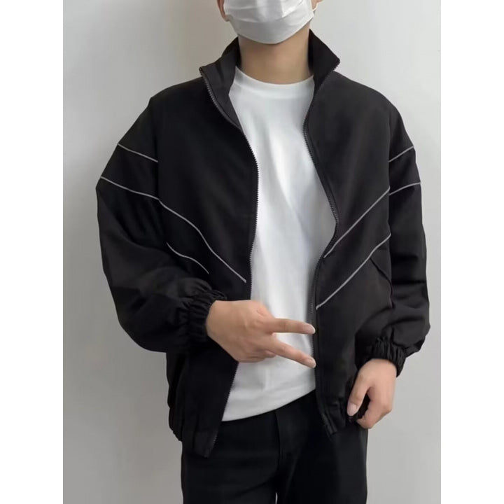 Unisex Sportliche Windjacke mit hohen Kragen und reflektierenden Akzenten Echoarchiv
