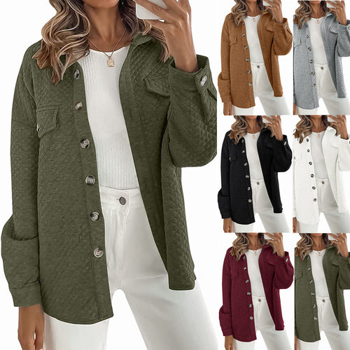 Damen Stepp Übergangshemdjacke mit Oversize Schnitt Brustpatten und Knopfleiste – Célinea