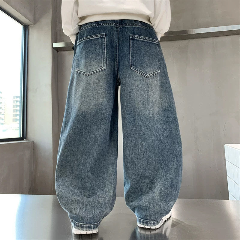 Unisex weite Denim-Hose im angesagten Streetwear-Stil Echo Archiv