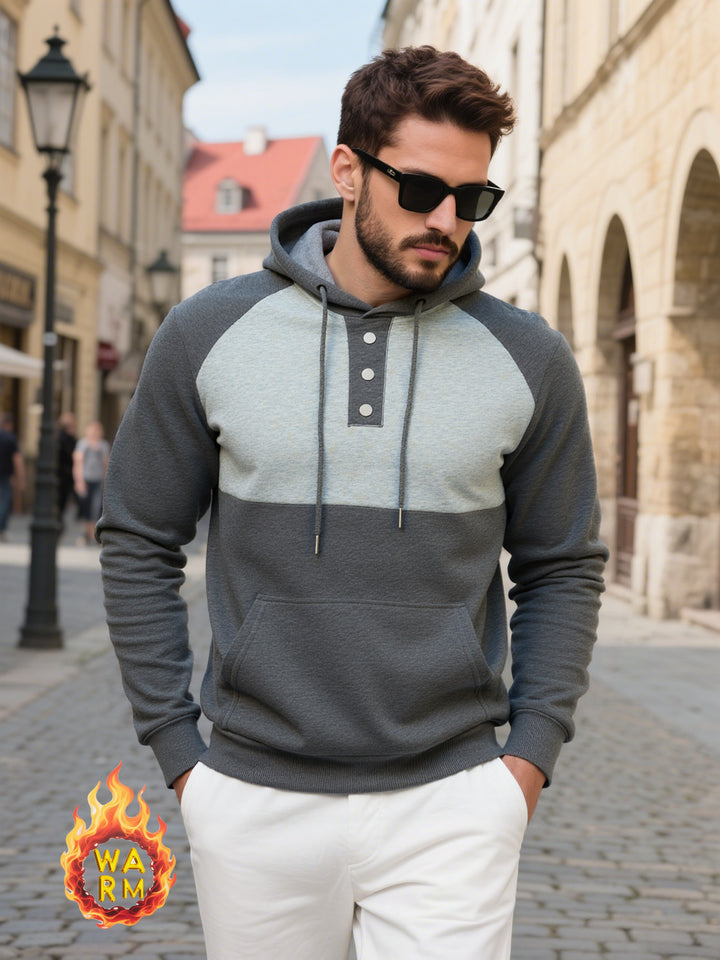 Herren modischer Kapuzenpullover mit strukturiertem Gewebe und praktischen Knopfdetails Echoarchiv