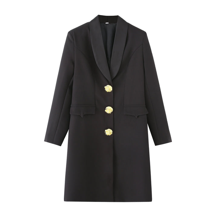 Damen nan taillierter Longblazer mit Schalkragen markanten Schmuckknöpfen und Pattentaschen Echo Archiv