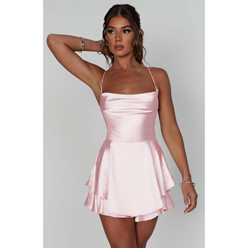 Damen Elegant schwingendes Satin-Minikleid mit seitlichem Wickel-Design Echo Archiv