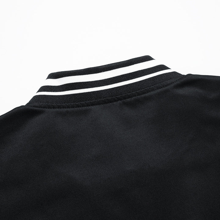 Herren modische Sportjacke mit gestreiftem Kragen und praktischen Taschen Echoarchiv