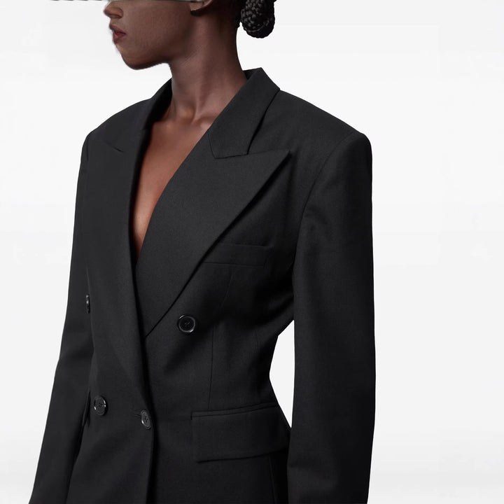 Damen Langblazer im minimalistischen Doppelreiher mit verstärkten Schultern Echoarchiv