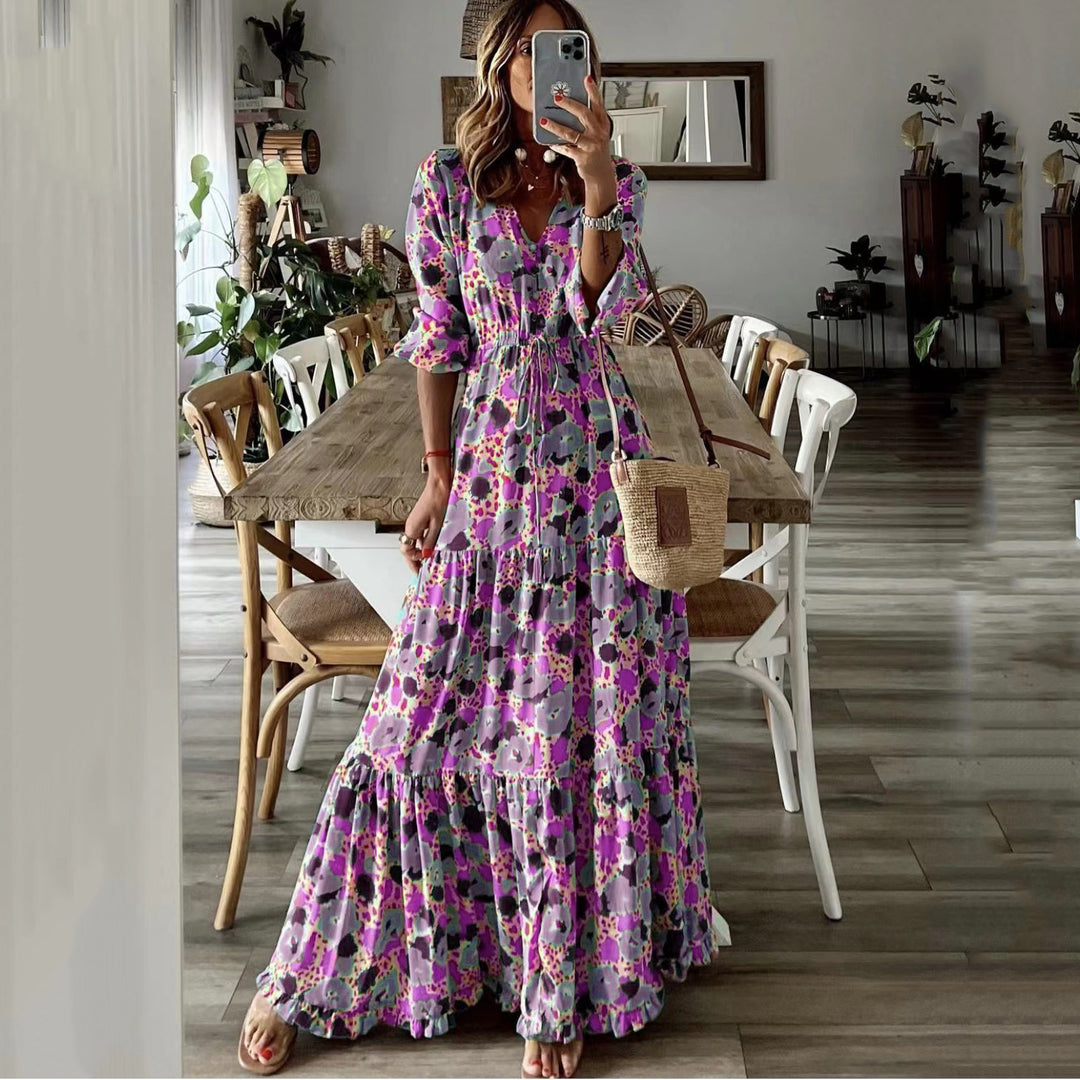 Damen Maxikleid mit Blumenprint, V‑Ausschnitt, Stufenvolant und Tunnelzugtaillen – Valéora