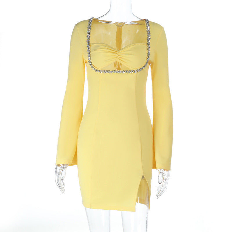 Damen Langärmeliges Bodycon-Minikleid mit gerafftem Bustier, eckigem Strass‑Ausschnitt und Seitenschlitz – Avérine