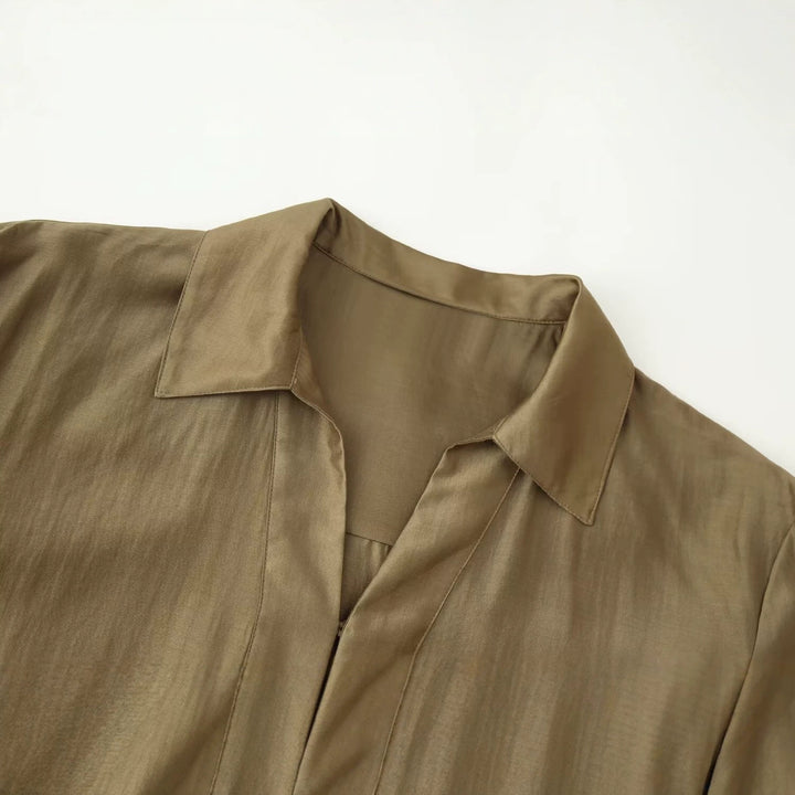 Damen Locker geschnittene Tunika-Hemdbluse mit halboffenem V-Ausschnitt und breiten Manschetten Echoarchiv