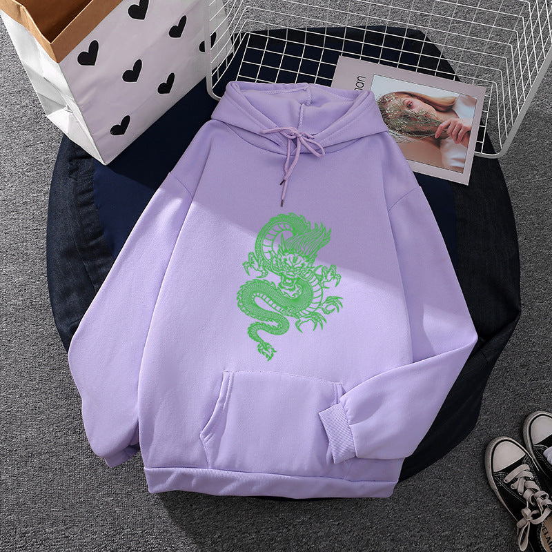 Unisex Kapuzenpullover mit detailreichem Drachenmotiv, Oversize‑Schnitt und Kängurutasche – Auréline