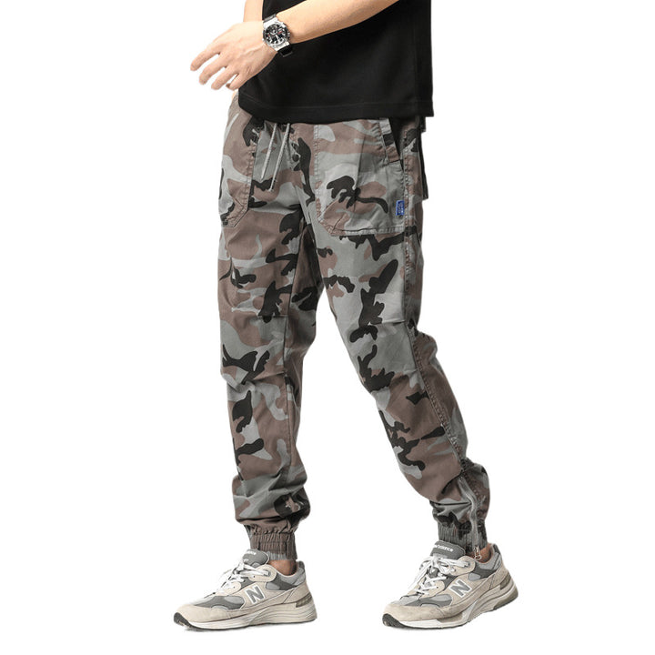 Herren Camouflage-Cargo-Joggerhose mit Tunnelzug, Mehrfachtaschen und gerippten Beinabschlüssen Echo Archiv