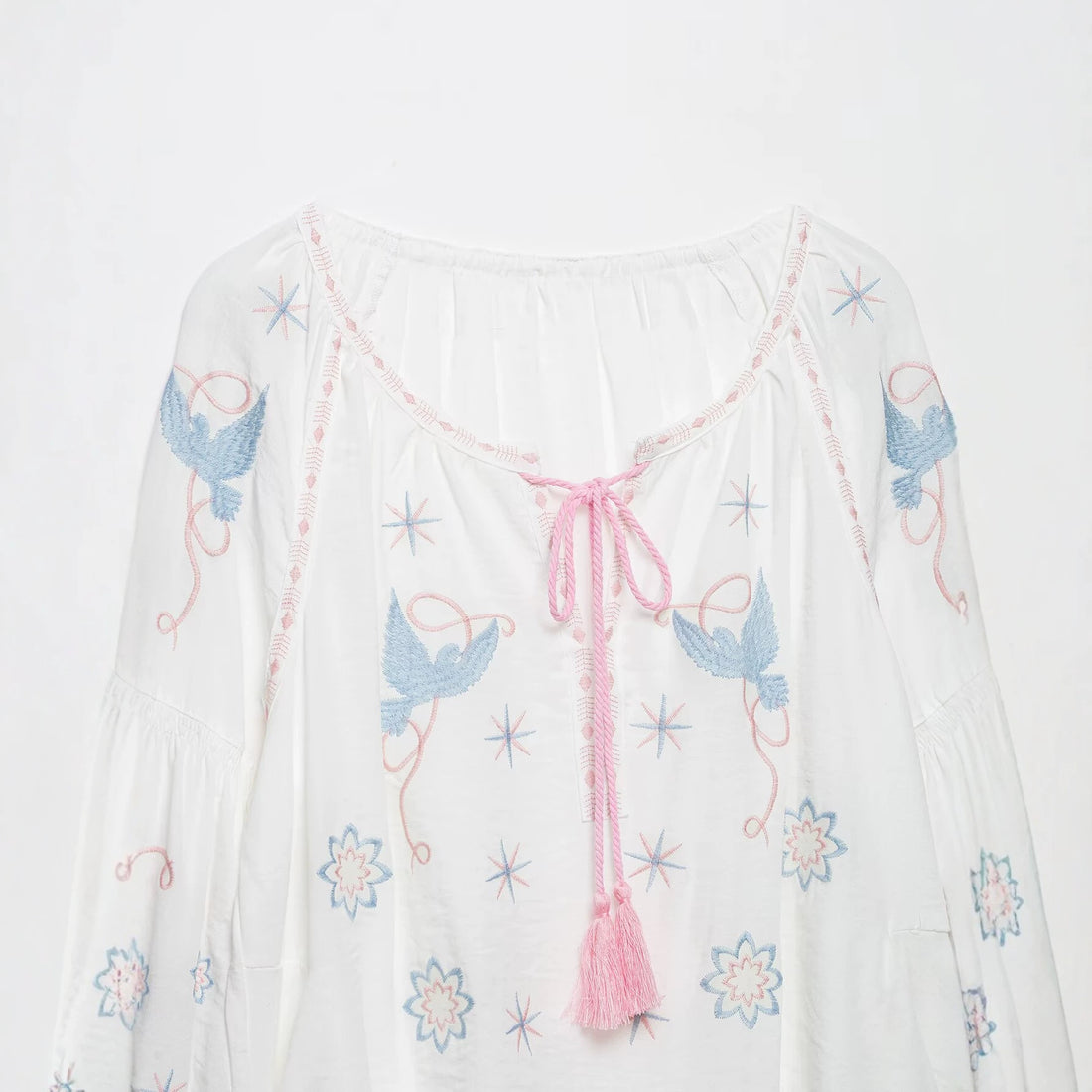 Damen Bestickte luftige Boho-Tunika mit Quastenband und Ballonärmeln Echo Archiv