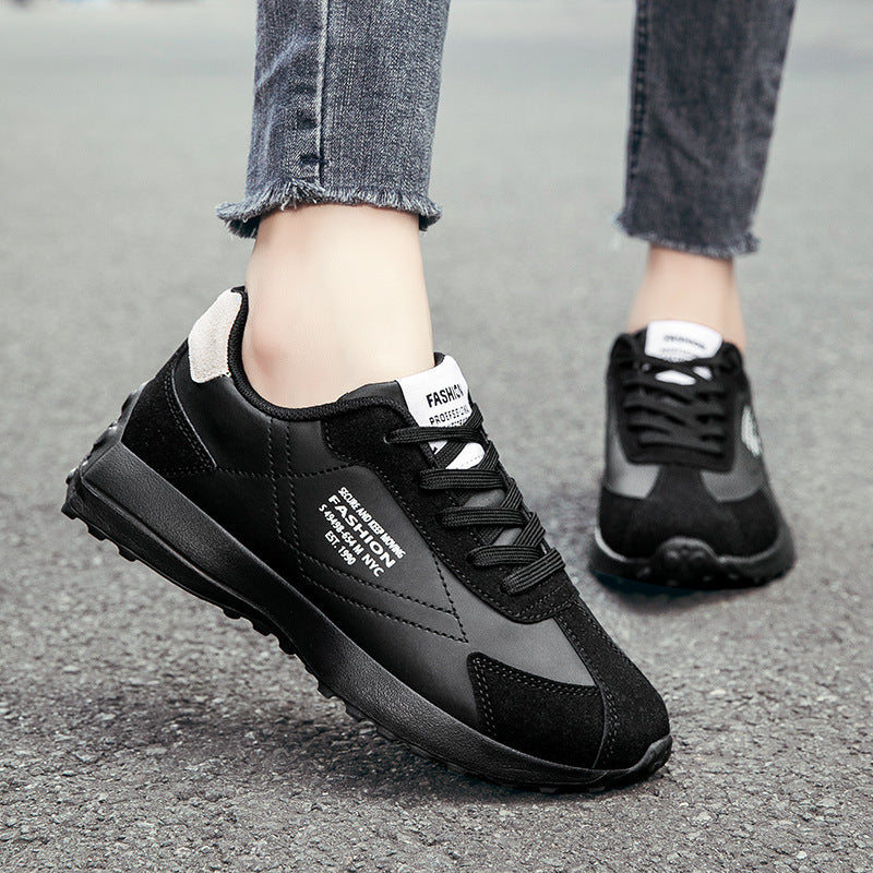 Damen nan leichte Retro-Laufsneaker aus Lederimitat und Velours mit gepolsterter Fersenstütze und rutschfester Profilsohle Echo Archiv
