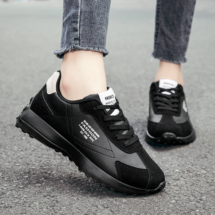 Damen nan leichte Retro-Laufsneaker aus Lederimitat und Velours mit gepolsterter Fersenstütze und rutschfester Profilsohle Echo Archiv