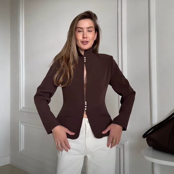Damen Taillierter Blazer mit Stehkragen und Perlenknopf-Leiste Echoarchiv