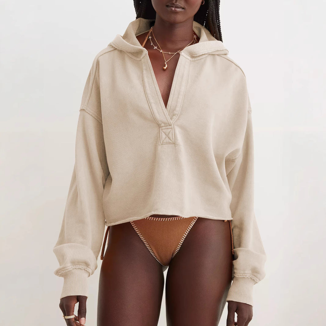 Damen Oversize Kapuzenpullover mit tiefem V-Ausschnitt, offener Knopfleiste und rohem Saum – Auréline