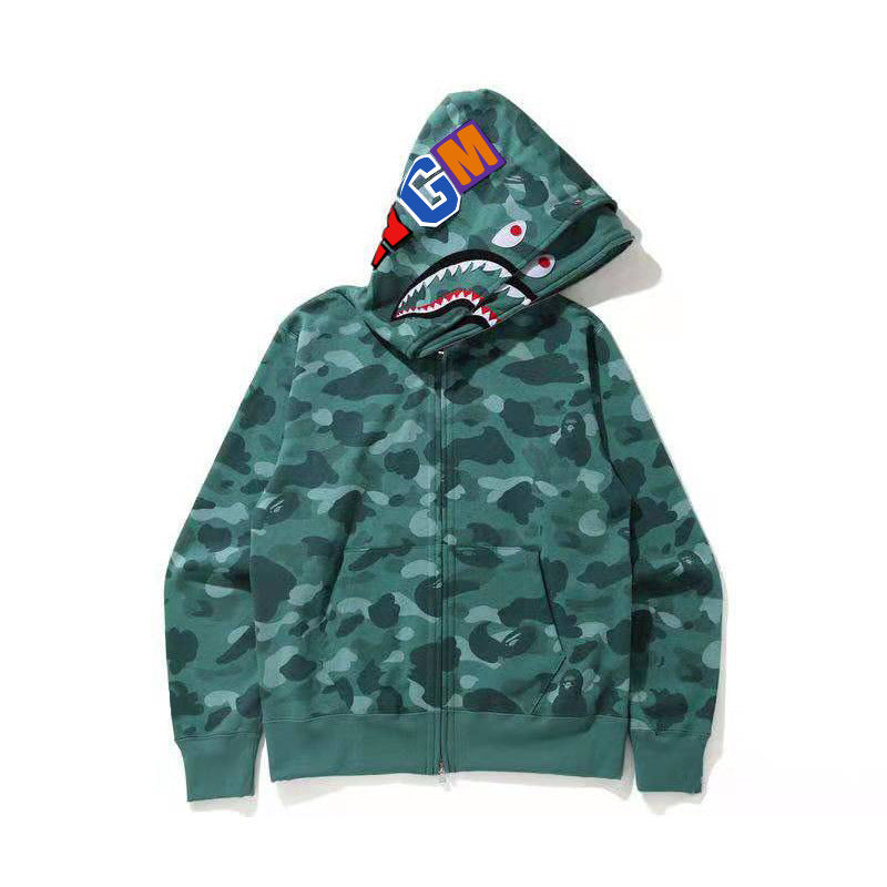 Herren coole Kapuzenjacke mit einzigartigem Camouflage-Design und grafischen Elementen Echoarchiv