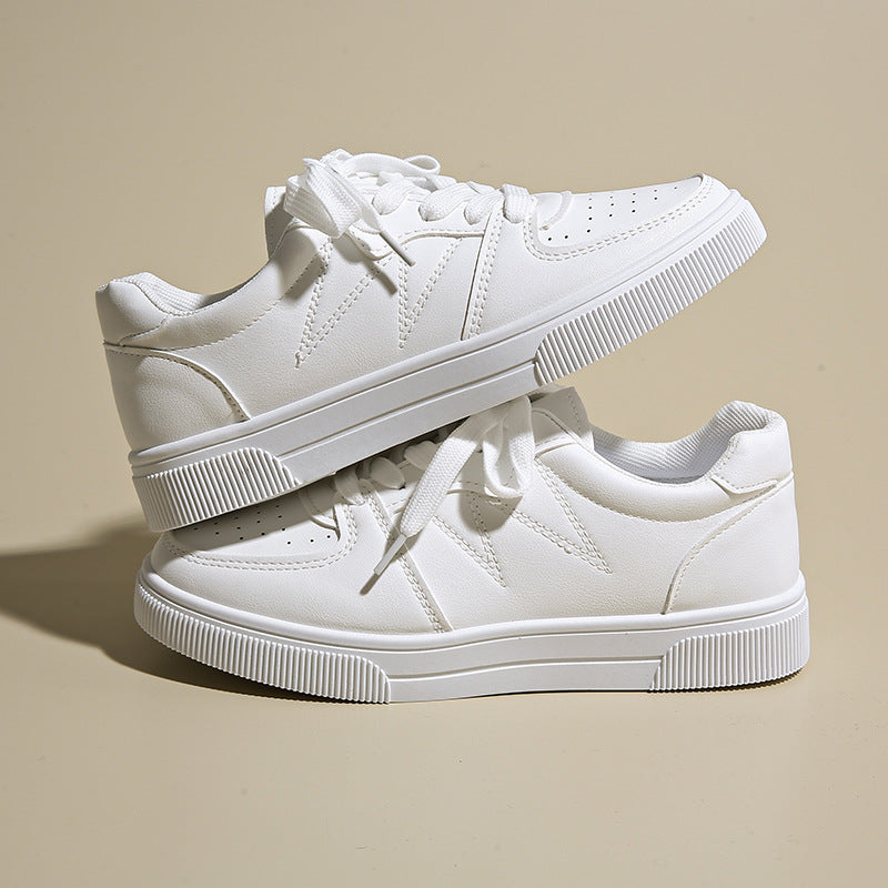 Damen Niedrige Plateausneaker mit gepolstertem Schaft und klassischer Schnürung – Névara