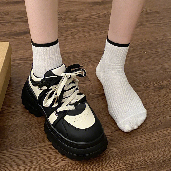 Damen Sportliche Chunky Sneakers mit rutschfester Laufsohle und atmungsaktivem Obermaterial Echo Archiv