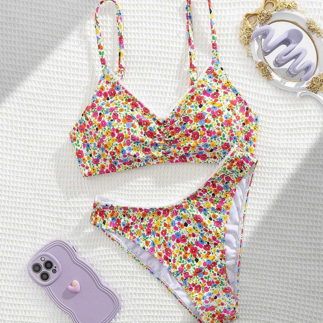 Damen Triangel-Bikini mit floralem Muster und feinen Details Echo Archiv