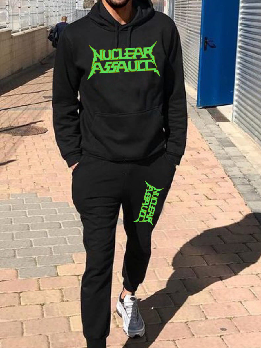Herren Kapuzenpullover und Jogginghose Set mit auffälligem Frontdruck Echoarchiv