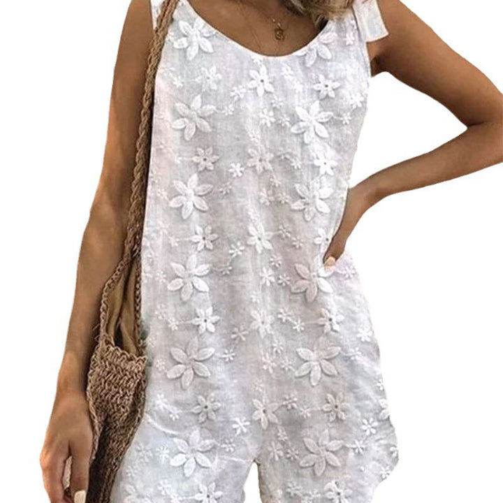Damen nan leichter Kurzoverall mit floraler dreidimensionaler Stickerei, verstellbaren Bindeträgern und lockerer A-Linien-Silhouette Echo Archiv