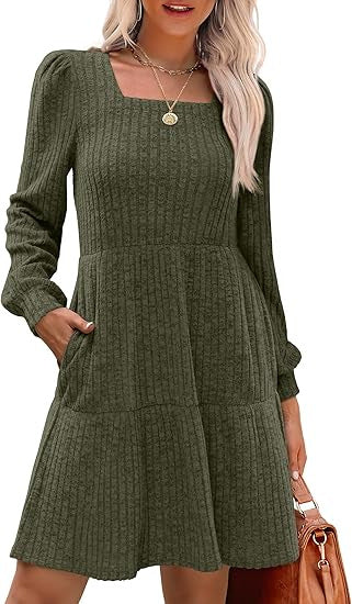 Damen Gestricktes A‑Linien‑Minikleid mit quadratischem Ausschnitt, Stufenrock und Eingrifftaschen – Élara