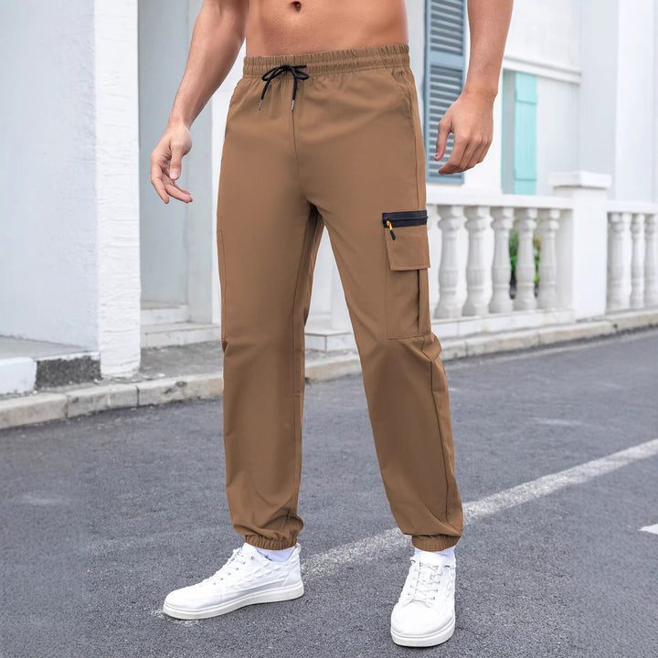 Herren Tech-Cargo-Jogginghose mit elastischem Tunnelzug, Reißverschluss‑Beintasche & eng anliegendem Fußbündchen Echo Archiv