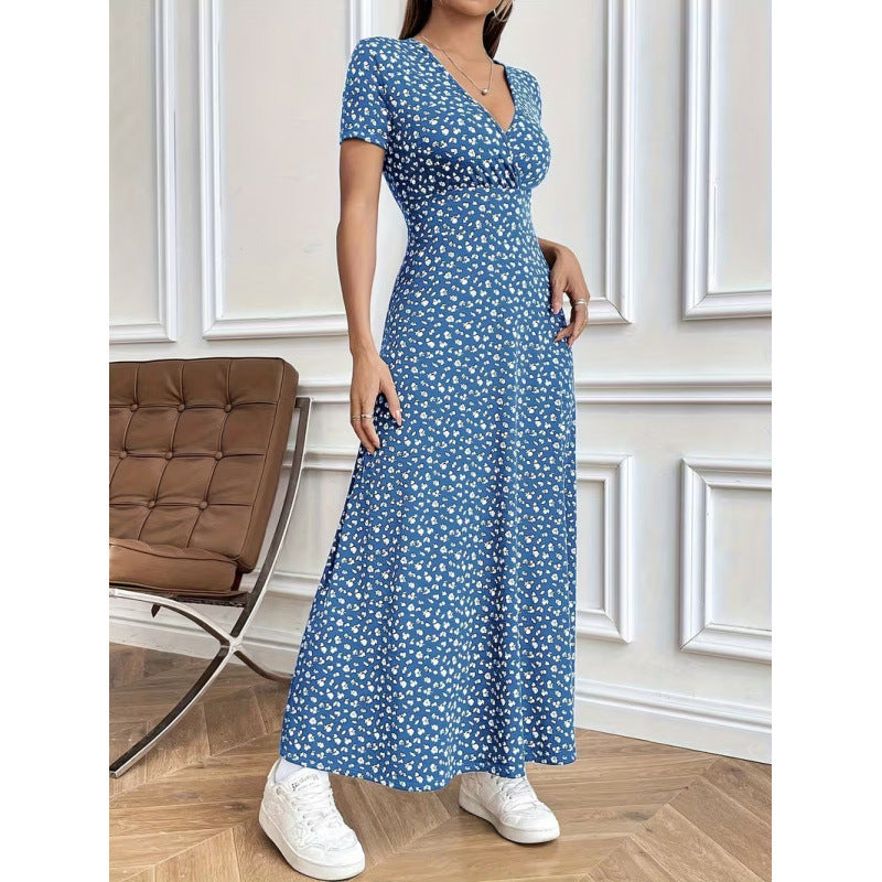 Damen Maxikleid mit vorteilhaftem V-Ausschnitt und floralem Muster Echo Archiv
