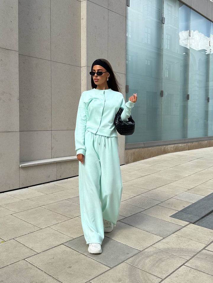 Damen Zweiteiliges Loungewear-Set mit verdeckter Druckknopf-Cardigan und weiten High-Waist Jogpants – Élanora