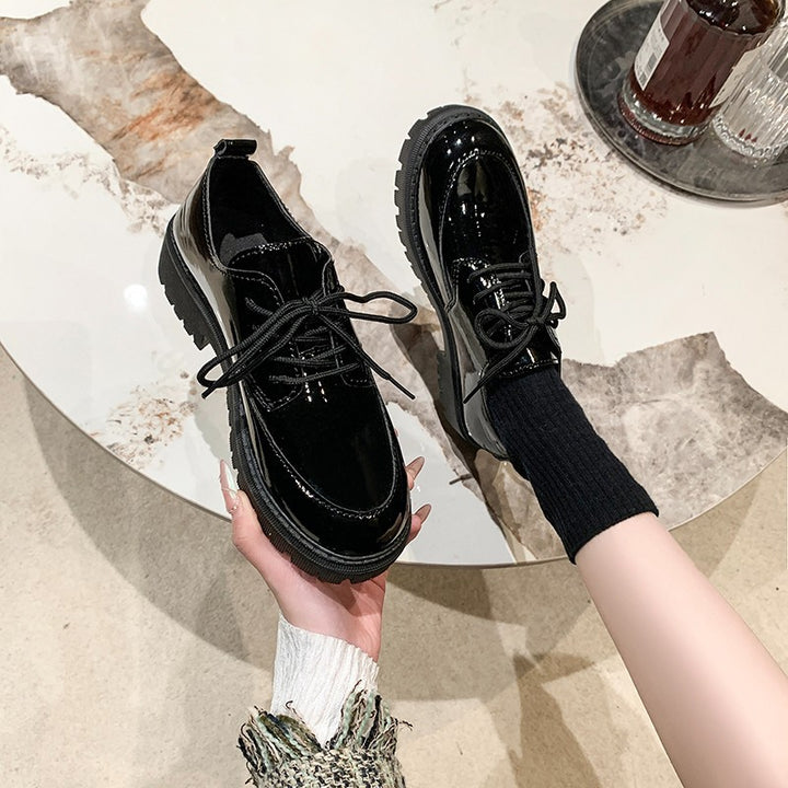 Damen nan stylische Derby-Schnürschuhe mit robuster Profilsohle, gepolstertem Komfortfußbett und dezentem Plateau Echo Archiv