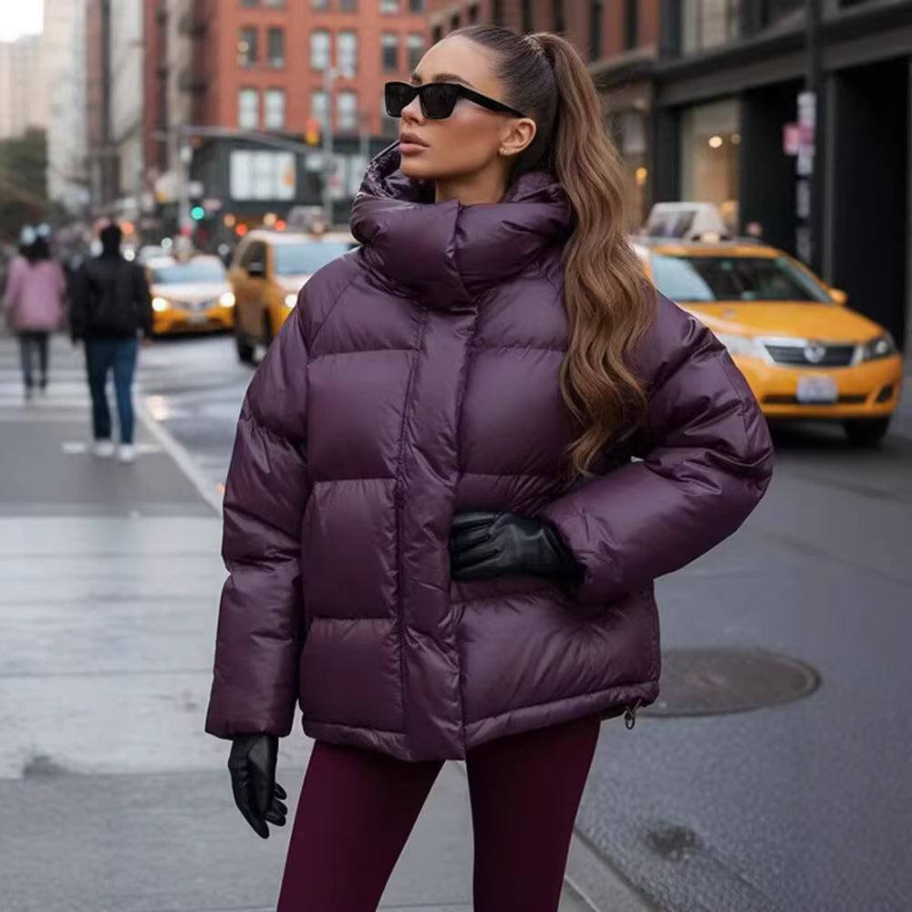 Damen Kurze wattierte Oversize‑Steppjacke mit hohem Stehkragen und Kapuze Echo Archiv