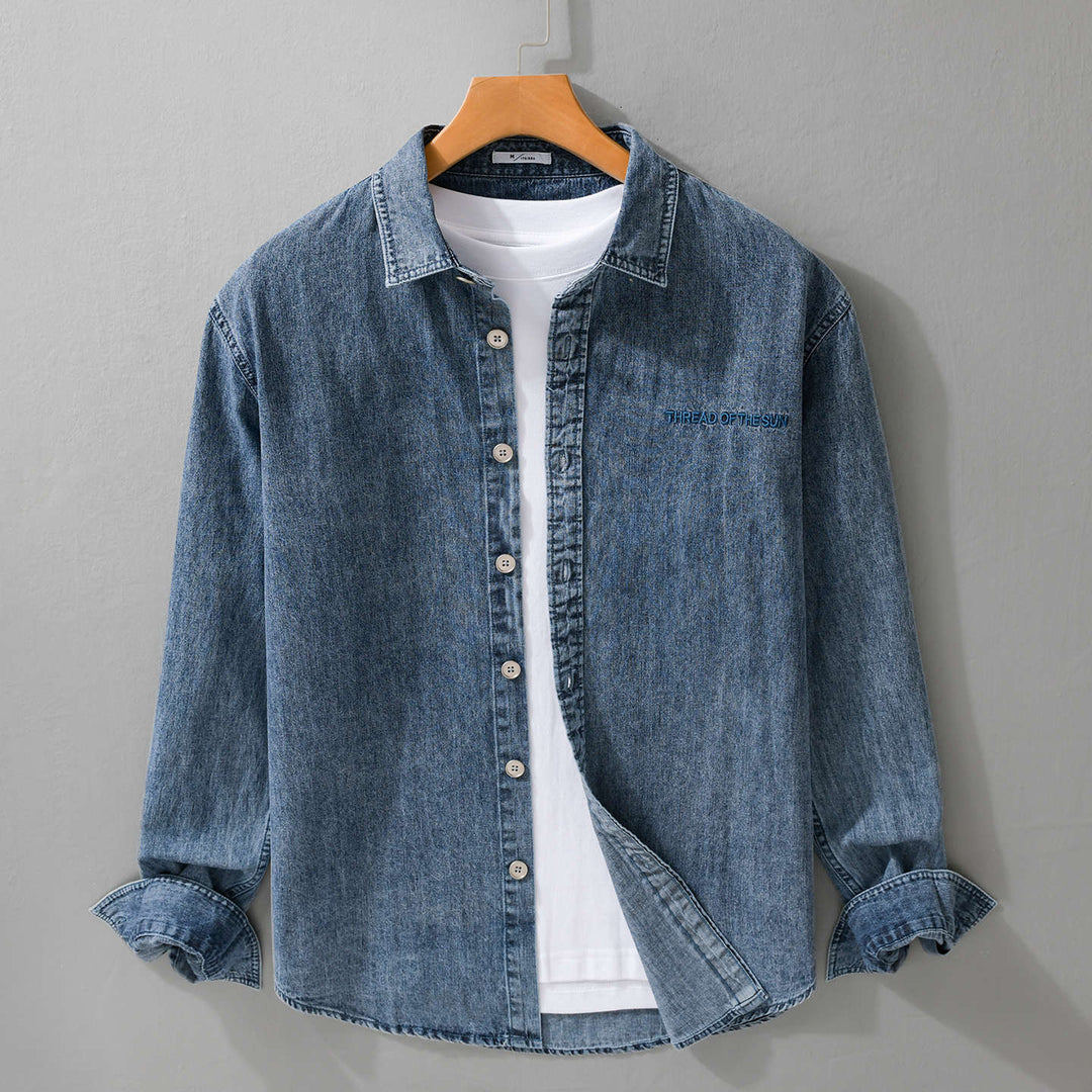 Herren entspanntes Denim-Overshirt mit Knopfleiste und Bruststickerei Echoarchiv