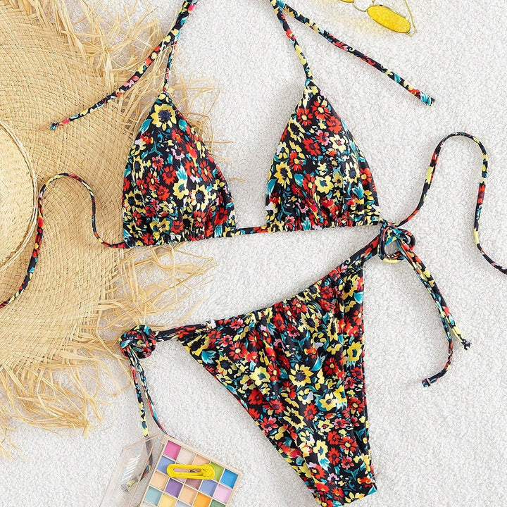 Damen Triangel-Bikini mit verspieltem Blumenmuster Echo Archiv