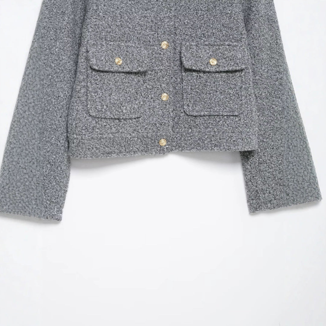 Damen Bouclé-Boxy-Jacke mit goldenen Knöpfen und aufgesetzten Taschen Echo Archiv