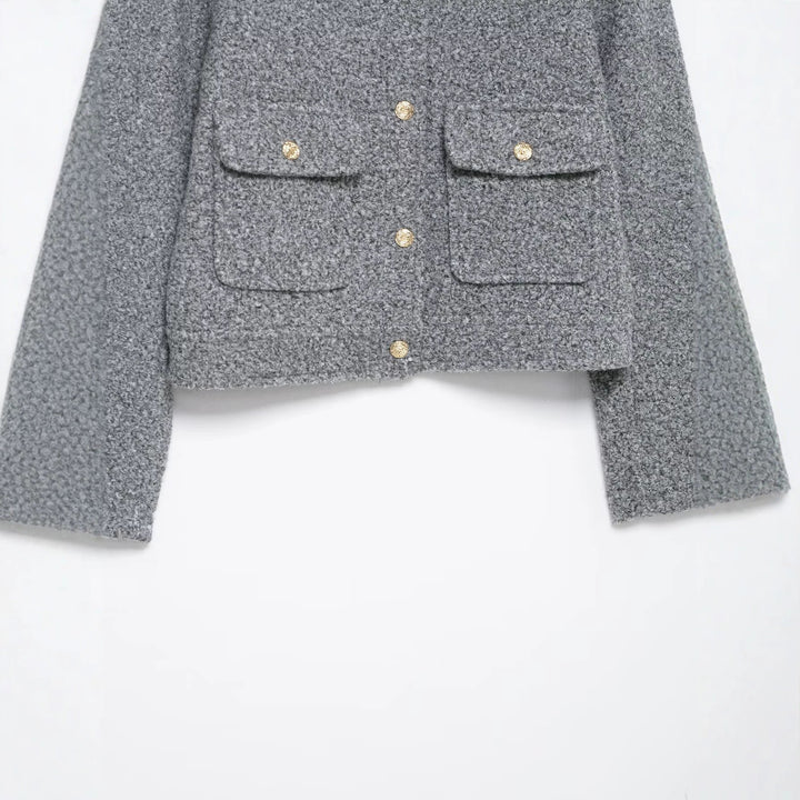 Damen Bouclé-Boxy-Jacke mit goldenen Knöpfen und aufgesetzten Taschen Echo Archiv