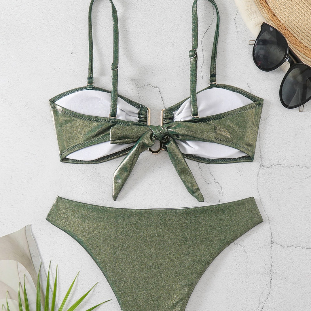 Damen Glänzender zwei-teiliger Bikini mit eleganter Verzierung Echo Archiv