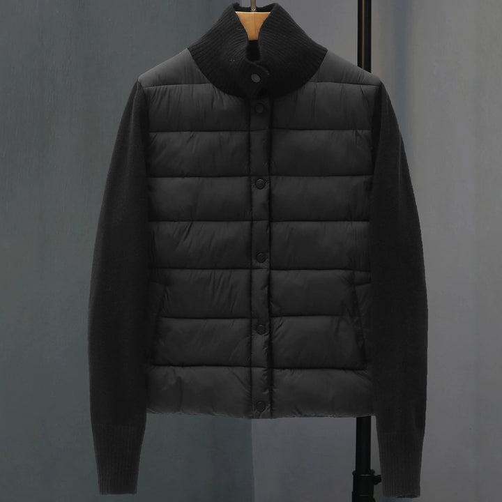 Damen Kurz gefütterte Steppjacke mit gestrickten Ärmeln und Rippkragen Echo Archiv