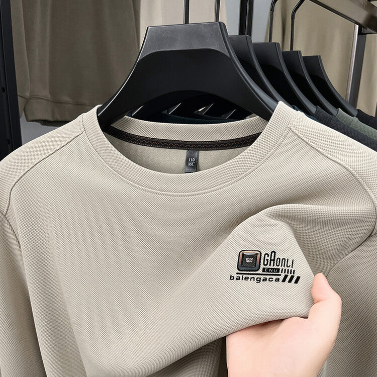 Herren langärmliges Sweatshirt mit strukturiertem Gewebe und stylischem Logo Echoarchiv