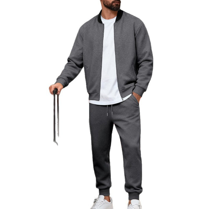 Herren nan sportlicher Freizeitanzug aus weicher Baumwollmischung mit Reißverschlussjacke und elastischer Jogginghose Echo Archiv