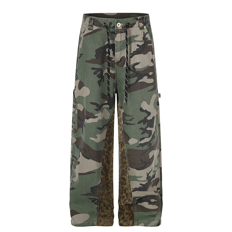 Damen weite Cargo-Hose mit Camouflage-Print und Leo-Kontrastbahnen Echoarchiv