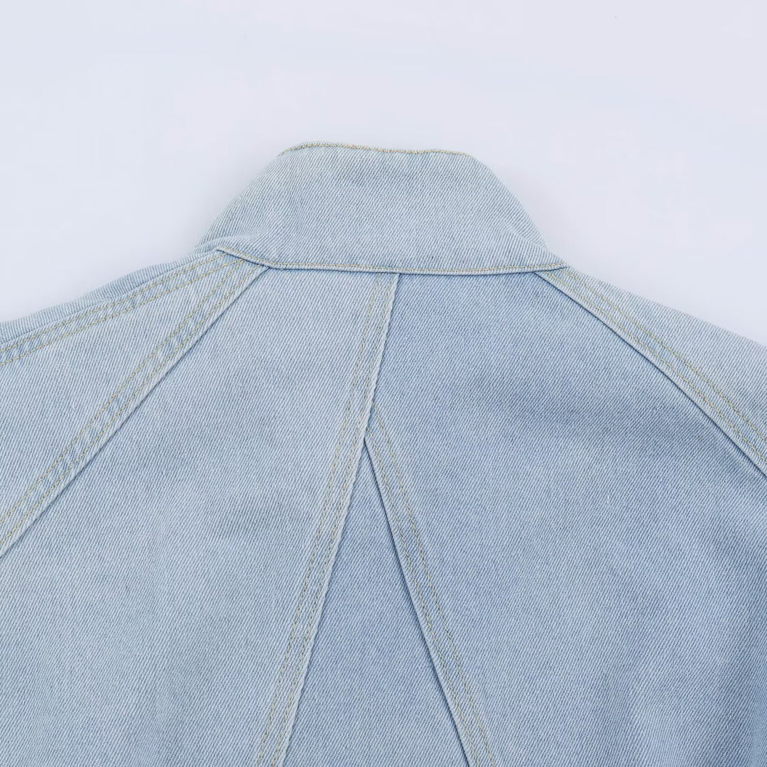 Damen Kurzjacke aus leichter Denim‑Qualität mit Raglanärmeln und verdeckter Verschlussleiste Echoarchiv