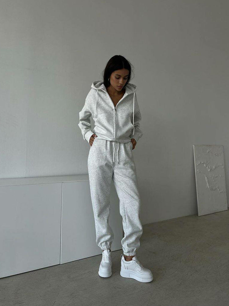 Damen lässiges Kapuzen-Sweatshirt und Jogginghose Set in Oversize-Passform mit Reißverschluss und Kängurutasche – Avérine